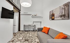 Loft Spritz Nel Centro Di Milano, Via Sottocorno, Porta Vittoria